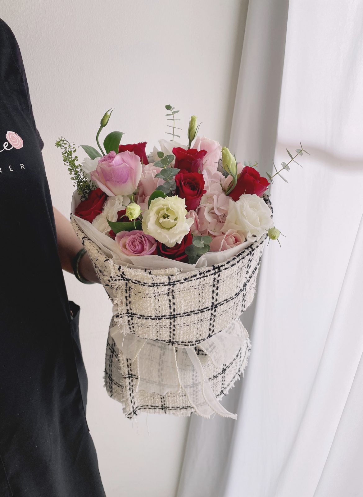 Mix Flower Round Bouquet 小香风